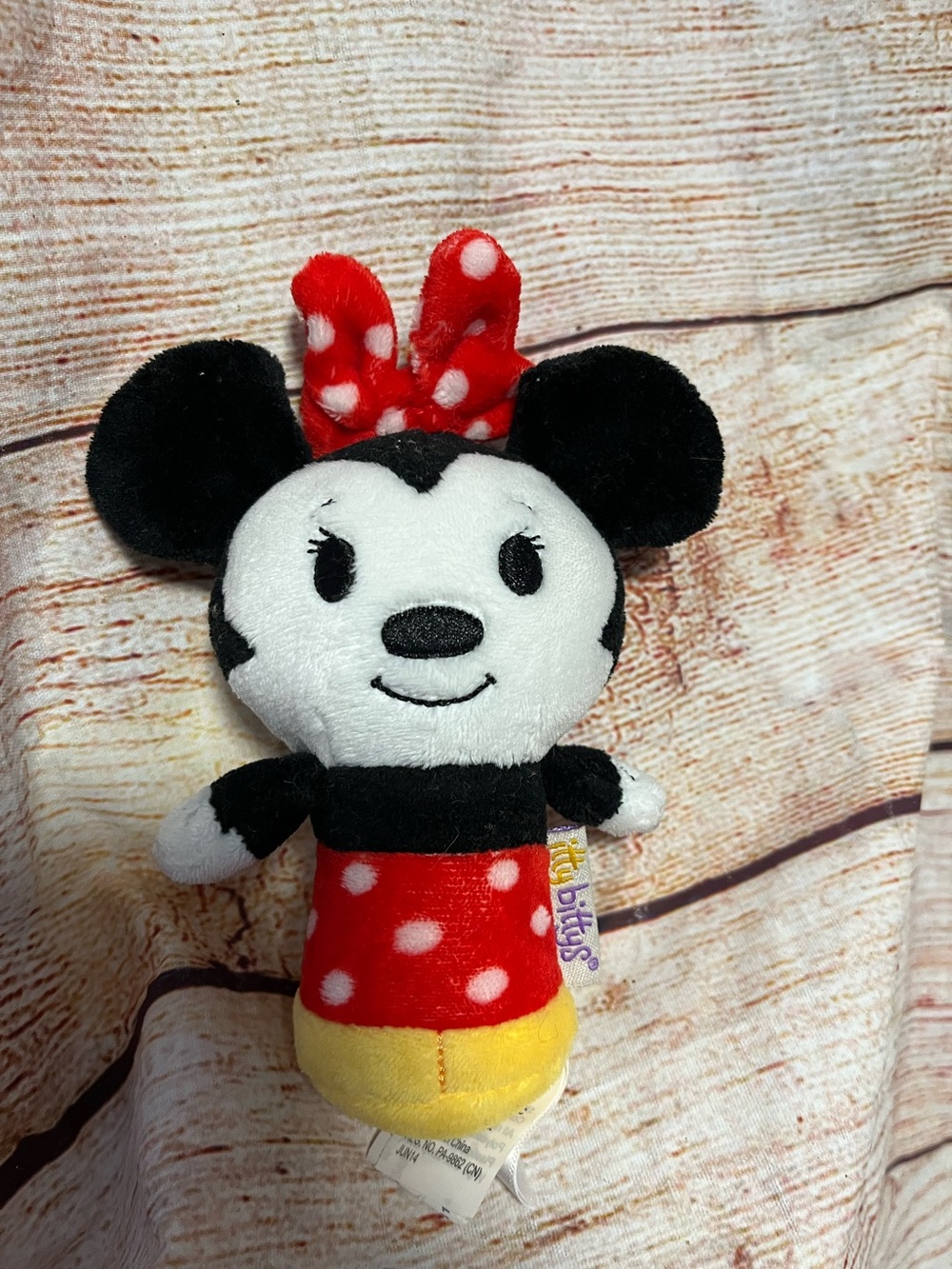 Disney Minnie Mouse Itty Bitty-6”-Hallmark